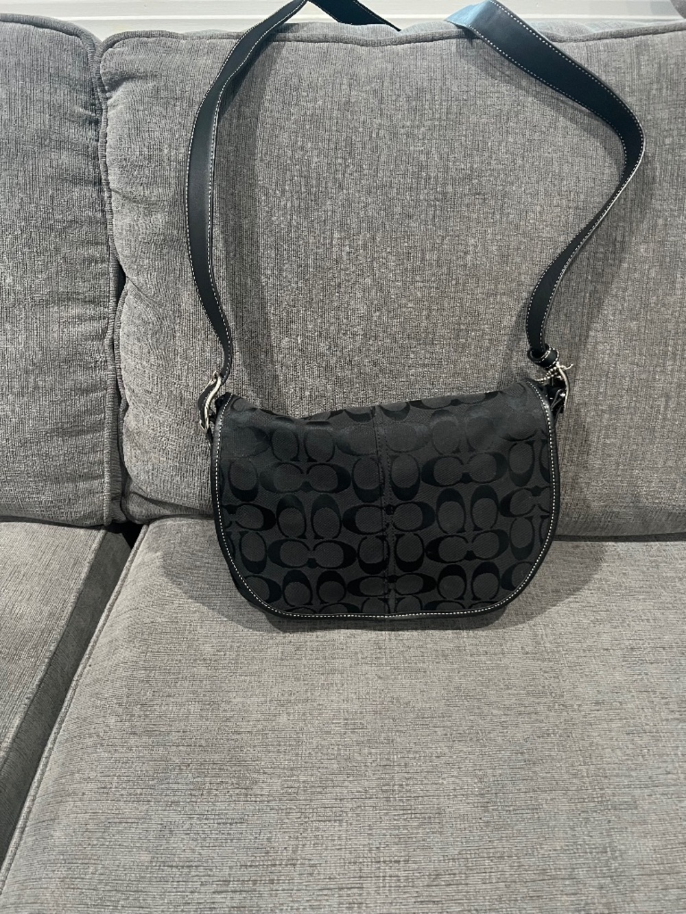 Coach Signature Jacquard half-moon shoulder bag 6842